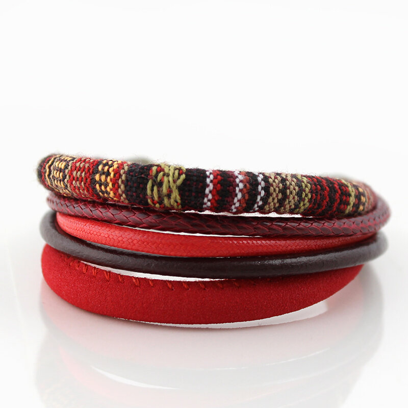 Bransoletka z rzemieni czerwona boho Bransoletka z rzemieni czerwona boho