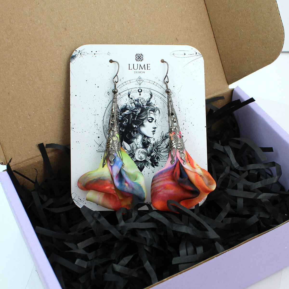 Unikatowe kolczyki kwiaty Lume Design multikolor pofarbowana tkanina gunmetal