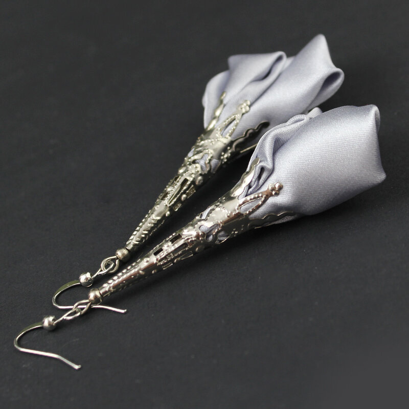 Długie Kolczyki Materiałowe Kwiaty Silk Srebrne Długie Kolczyki Materiałowe Kwiaty Silk Srebrne