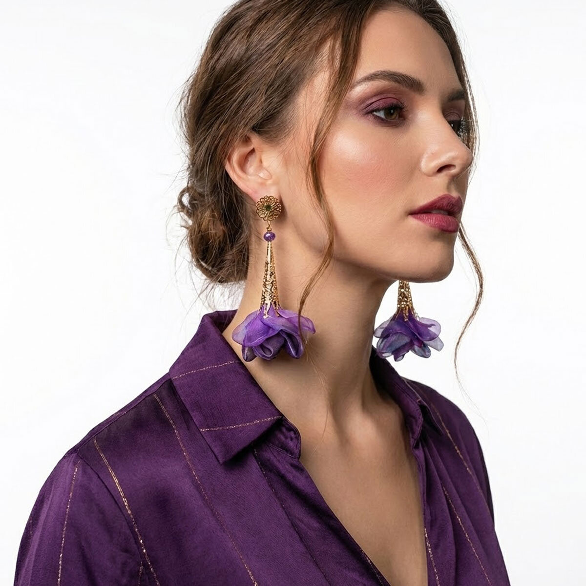 Kolczyki z tkaniny fioletowe mieniące lekkie handmade złote