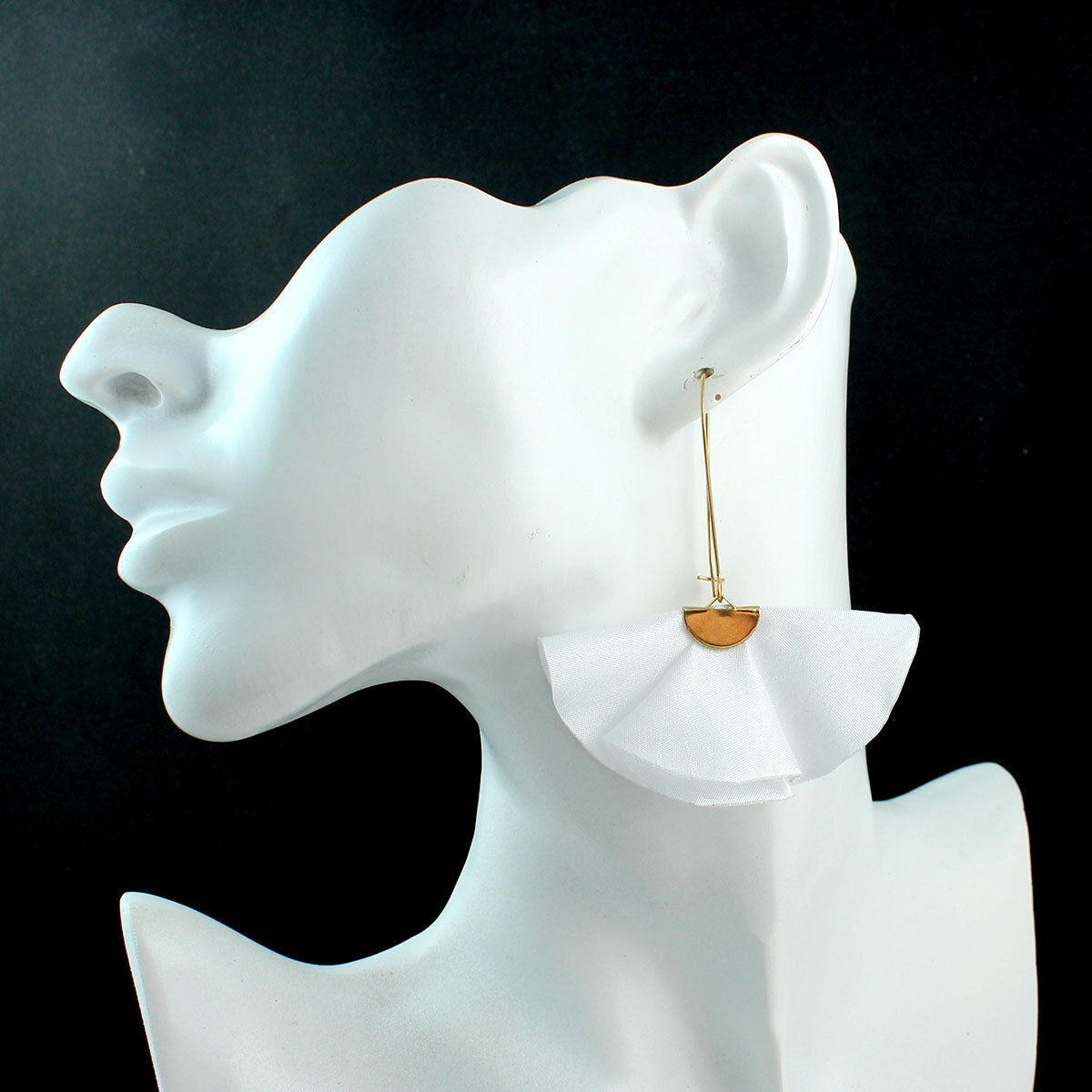 Kolczyki Wachlarze Białe Kolor Złoty KC Gold – Lume Design