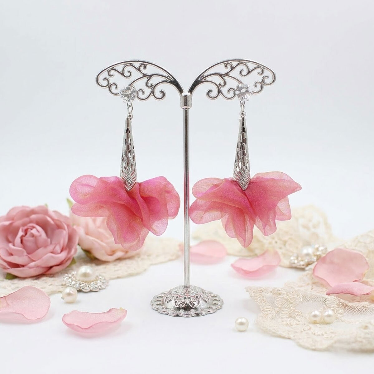 Długie kolczyki kwiaty mieniące się różowe pomarańczowe sztyfty