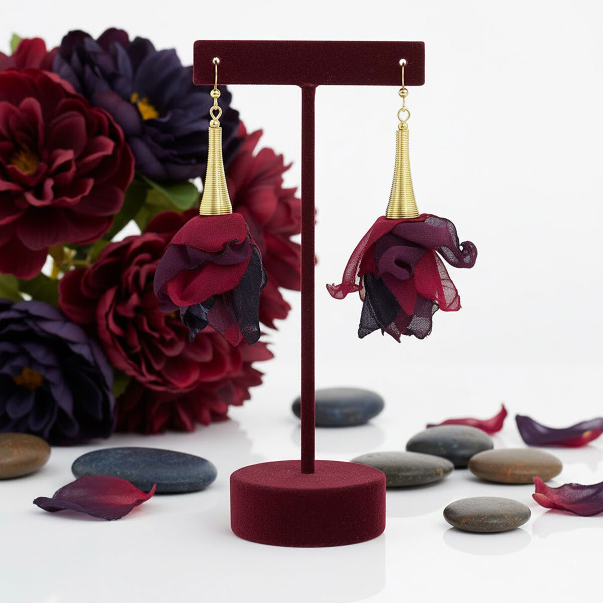 Kolczyki z tkaniny fiolet malinowy długie kwiaty boho – Lume Design