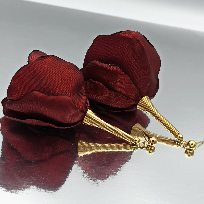 Kolczyki z Tkaniny Kwiaty Silk Ciemne Bordowe Kolczyki z Tkaniny Kwiaty Silk Ciemne Bordowe