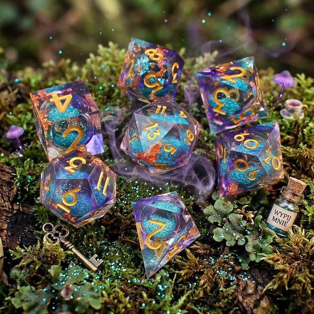 Zestaw 7 kości RPG z żywicy z ostrymi krawędziami imitujący kosmos z błękitnym płynnym wnętrzem i fioletowymi smugami | Kości Liquid Core Astral Nebula Lume Design