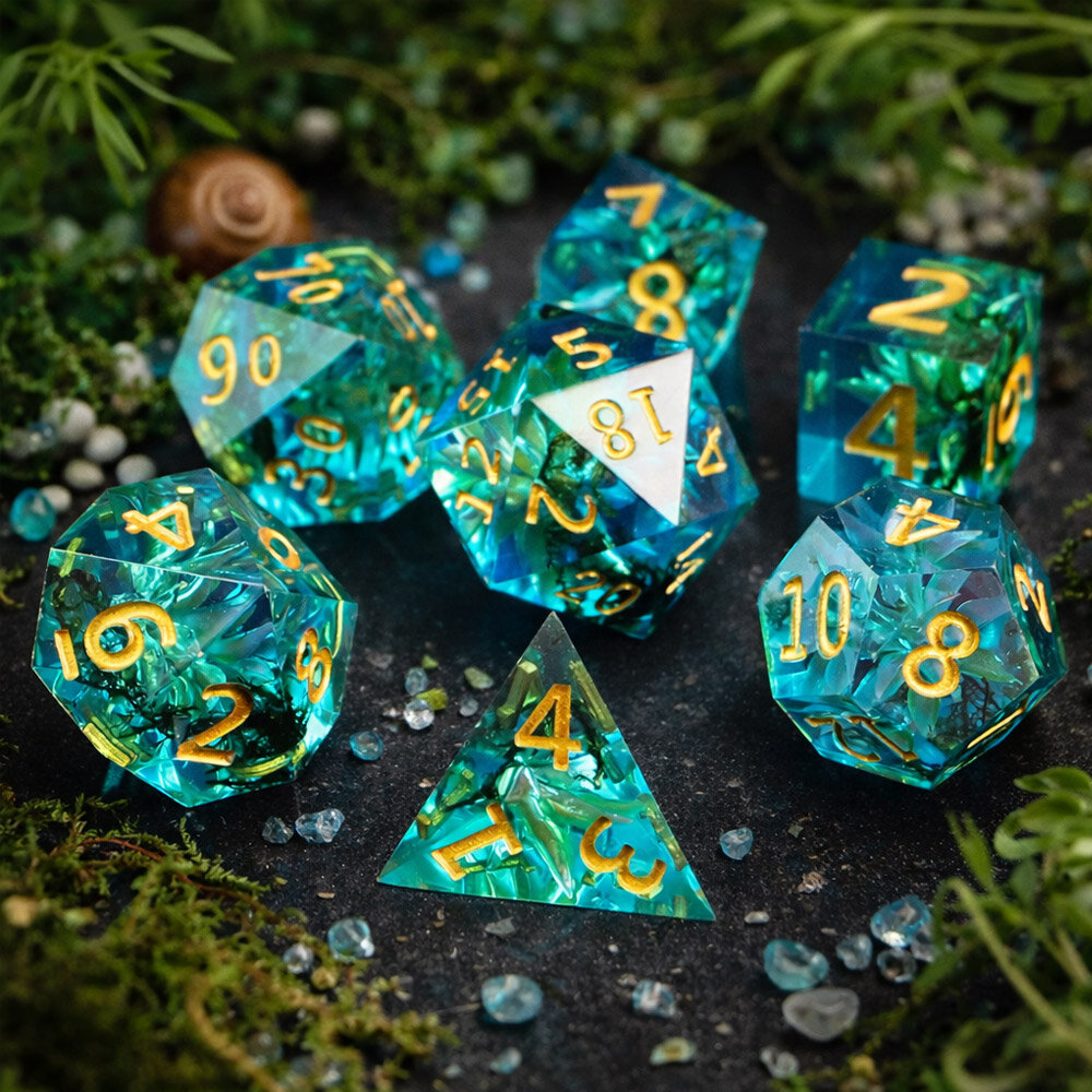 Zestaw 7 kości RPG z turkusowej żywicy o ostrych krawędziach z zatopionymi roślinami | Kości Żywiczne Sunken Garden Lume Design