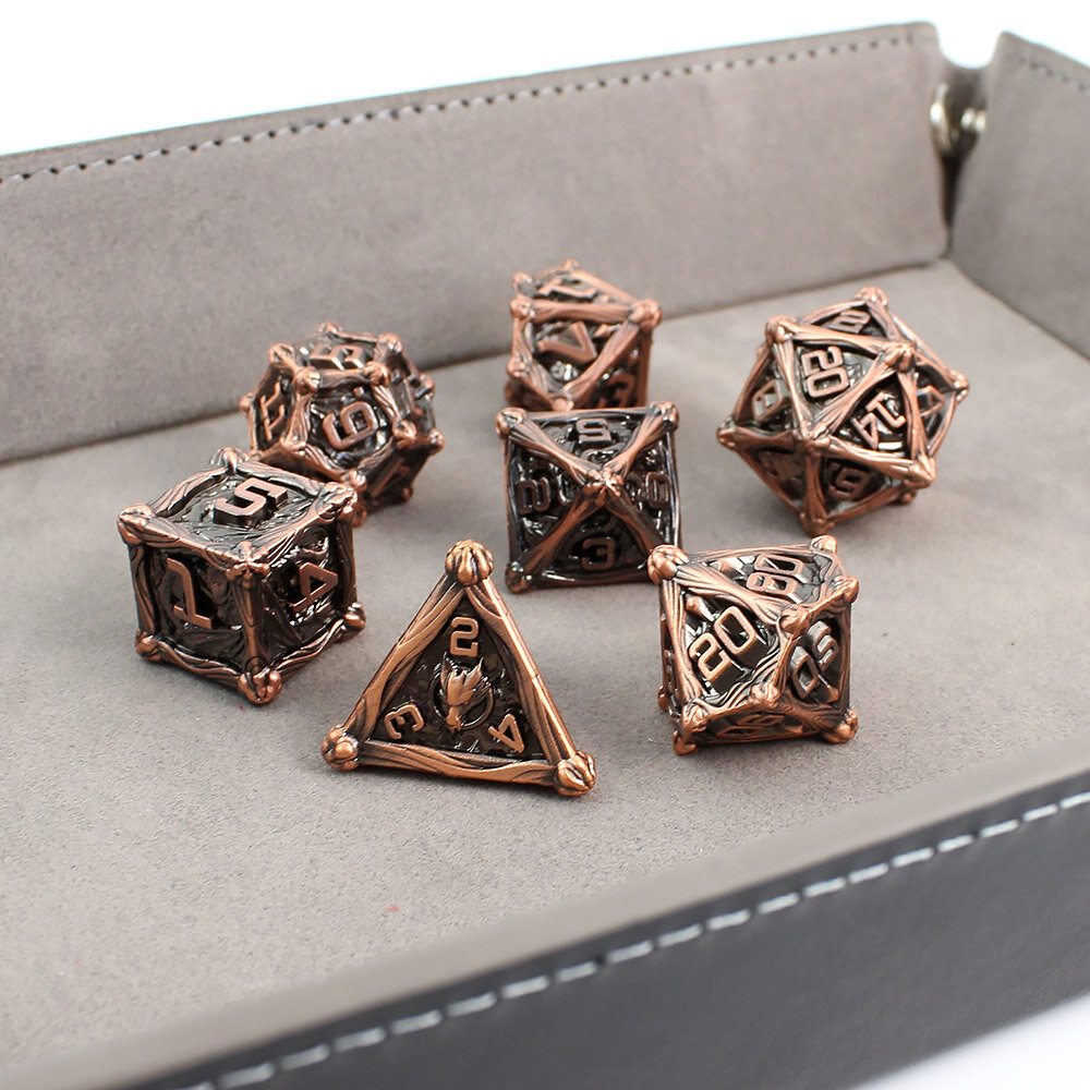 Zestaw 7 metalowych kości RPG w kolorze oksydowanej miedzi z rzeźbieniami | Metalowe Kości Ancient Copper Dragon