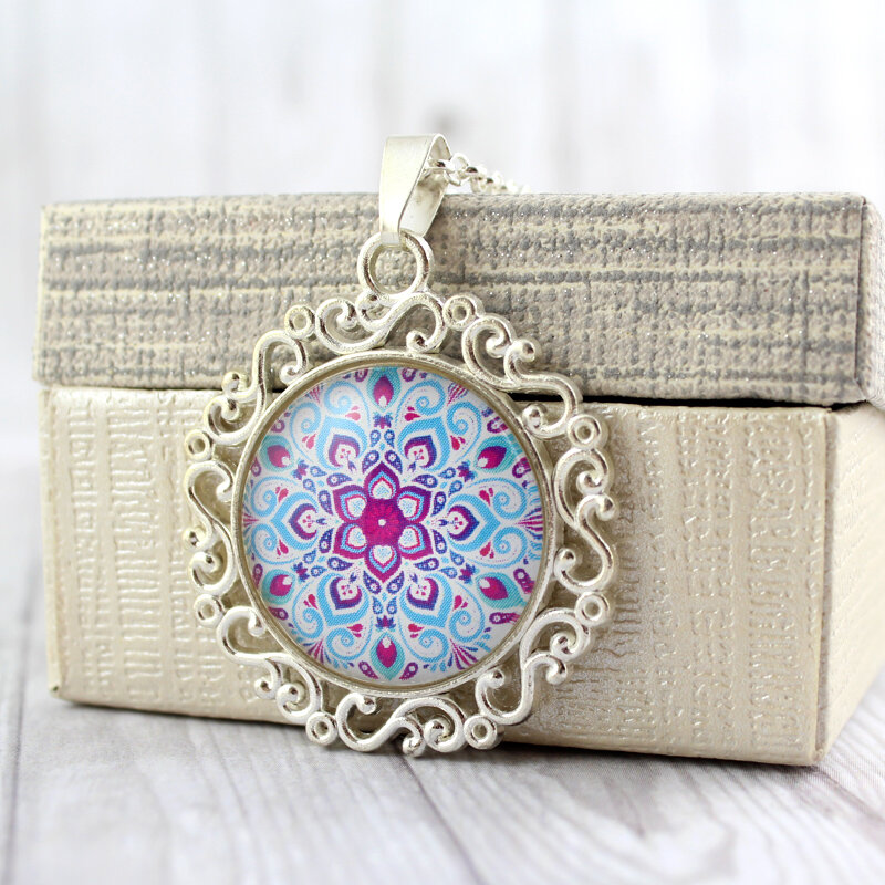 Szklany medalion Mandala Kwiat Szklany medalion Mandala Kwiat