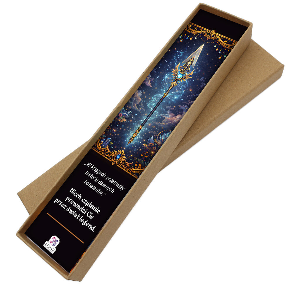 Zakładka do książki włócznia smok broń fantasy Zakładka do książki z antycznego brązu z motywem łusek smoka i zawieszką w kształcie dużej, zdobionej włóczni w stylu fantasy.