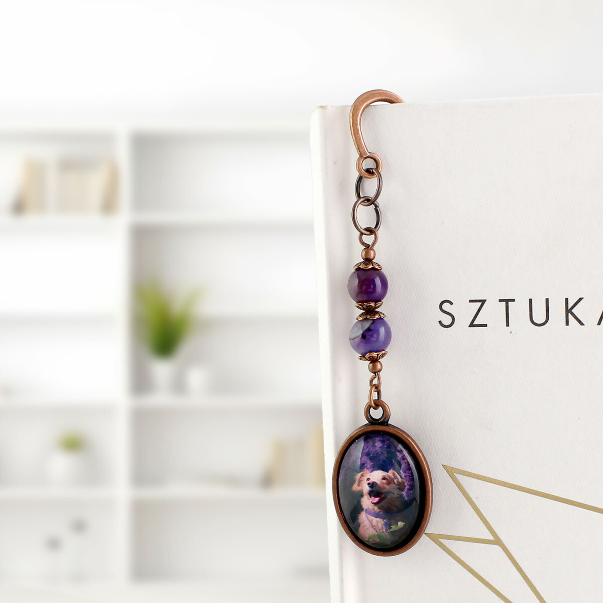 zakładka do książki z pieskiem i fioletową wisterią – prezent dla miłośnika psów zakładka do książki z pieskiem i fioletową wisterią – prezent dla miłośnika psów
