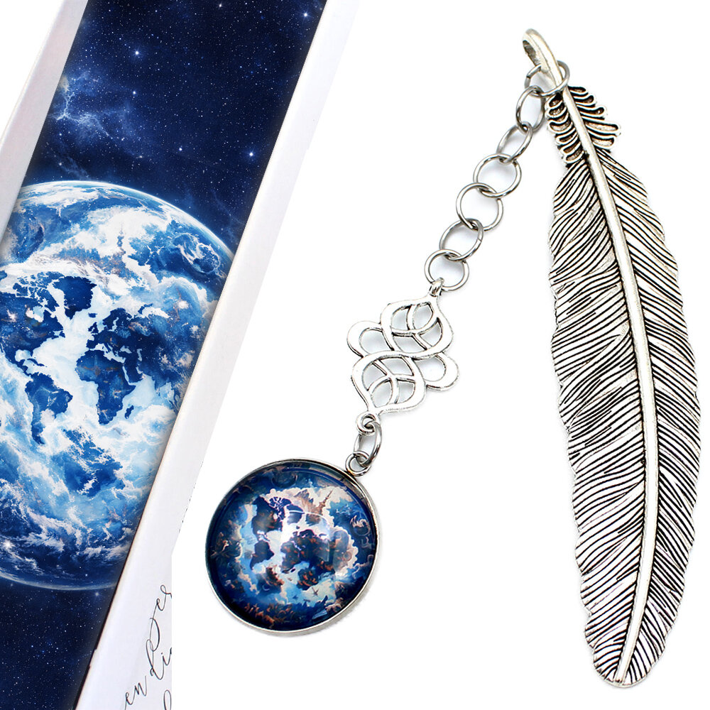 Zakładka do książki z białym kotem prezent dla kociary Srebrna zakładka do książki z metalowym trzonem w kwiaty i motyle, niebieskimi koralikami oraz zawieszką z autorską grafiką białego długowłosego kota