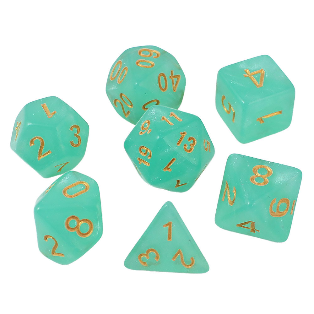 Turkusowe kości wielościenne do RPG ze złotymi cyframi i połyskiem.