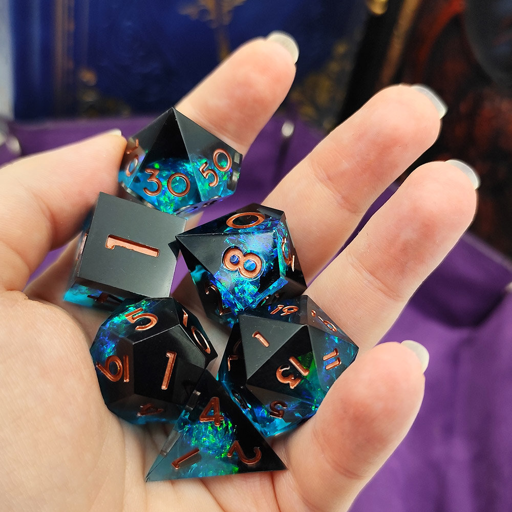 Zestaw kości wielościennych RPG holograficzne premium ostre DnD