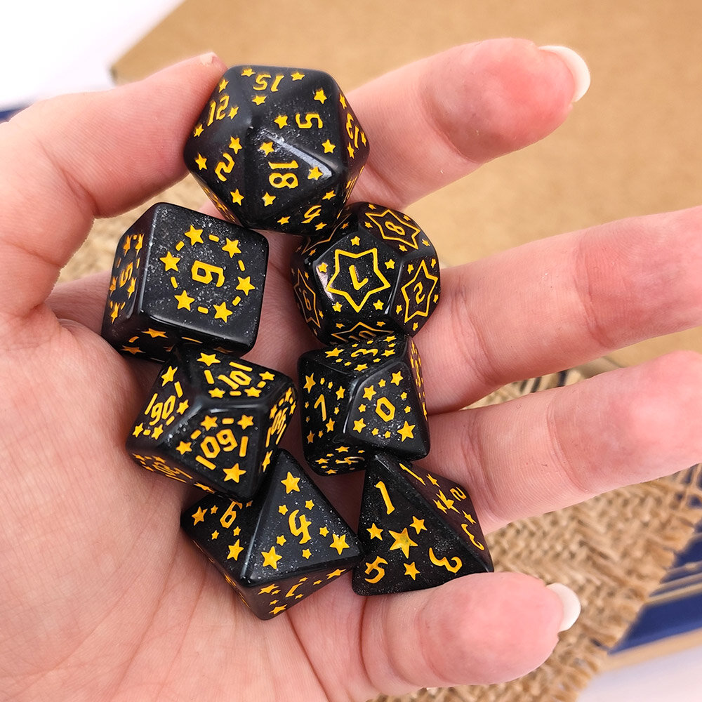Zestaw kości RPG Midnight Stars czarne w żółte gwiazdki
