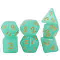 Turkusowe kości wielościenne do RPG ze złotymi cyframi i połyskiem.