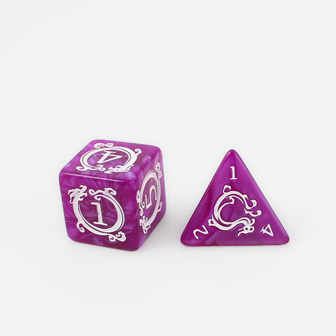 Zestaw fioletowych kości wielościennych Dragon's Amethyst ze smoczym motywem. Zestaw fioletowych kości wielościennych Dragon's Amethyst ze smoczym motywem.