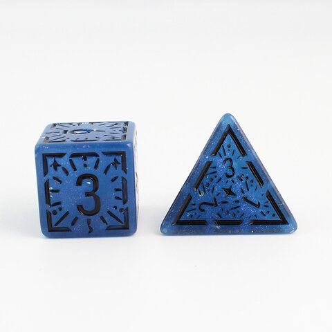 Zestaw 7 granatowych akrylowych kości RPG z czarnymi runami, ramkami i cyframi | Akrylowe Kości Abyssal Runes Lume Design