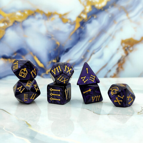 Zestaw kości RPG Roman Empire z cyframi rzymskimi fioletowe Zestaw kości RPG Roman Empire z cyframi rzymskimi fioletowe