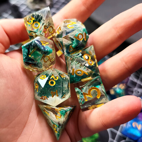 Zestaw kości RPG Sharp Edge Phantom Green z żywicy