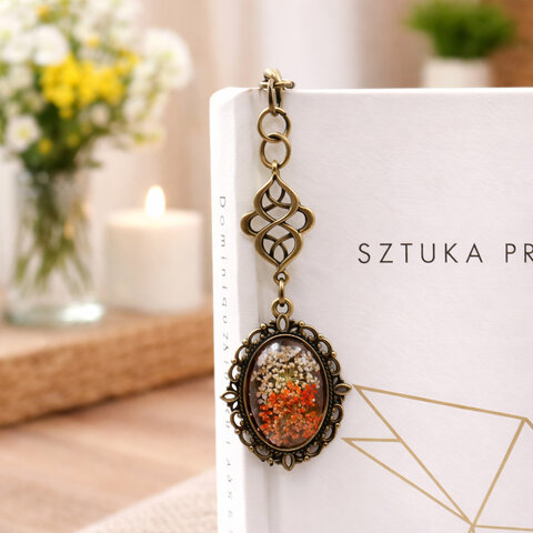 zakładka do książki z kwiatkami żywica metalowa na prezent vintage
