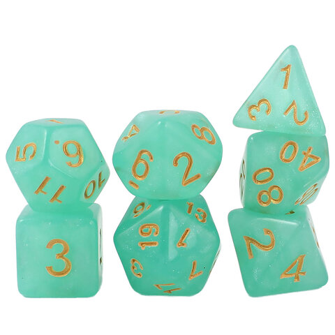 Turkusowe kości wielościenne do RPG ze złotymi cyframi i połyskiem.